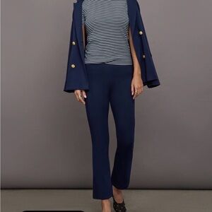 CARBON38
Kick Flare Pant in Scuba